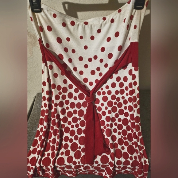 Ladies Wet Seal strapless red and white polkadot w/red tie in back, size M. - Picture 2 of 3
